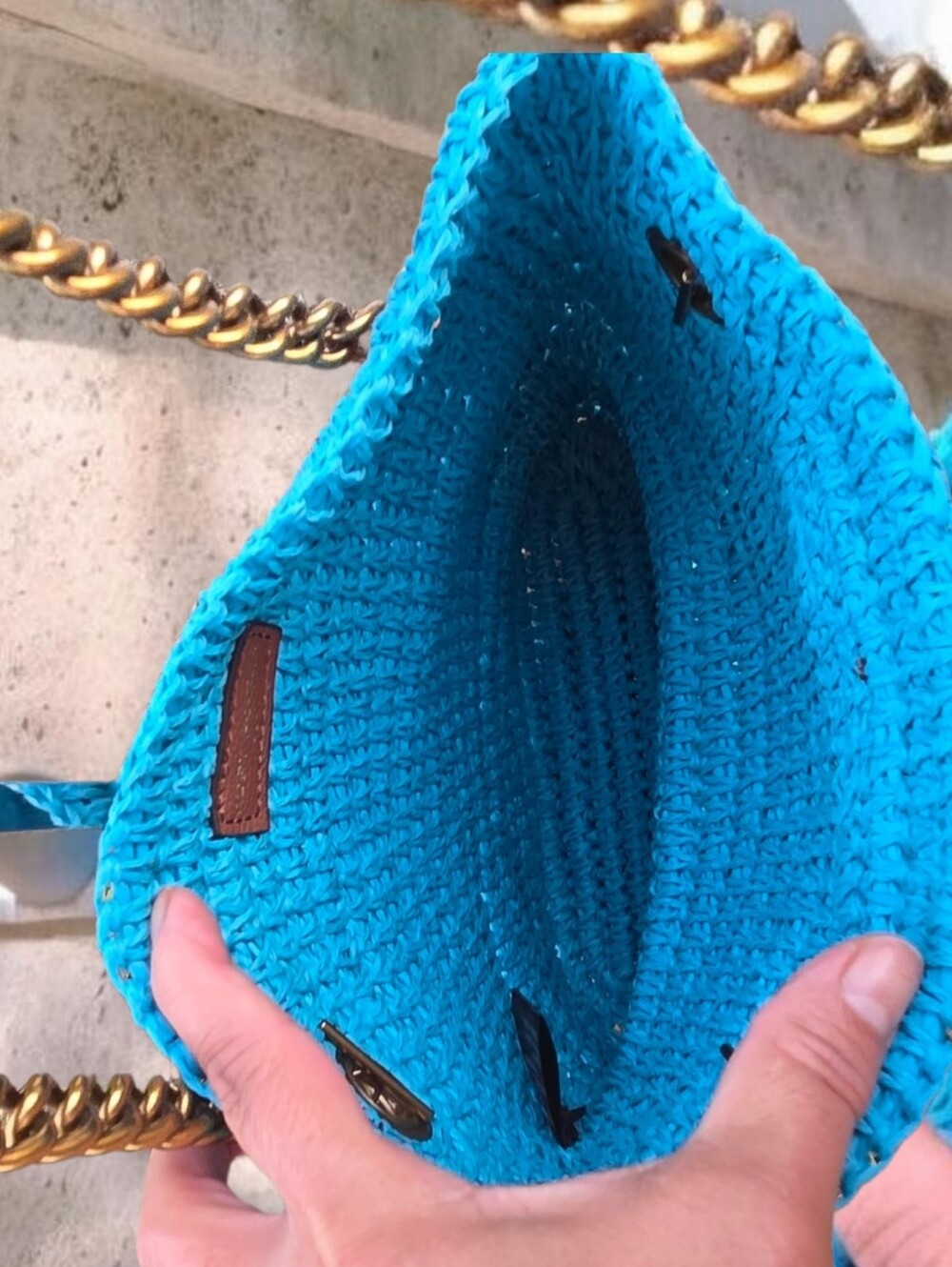 Kurt Geiger Woven Straw Tote Bag in Bright Turquoise with Chain Handle - Picture 2 of 5